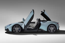 2022 Maserati MC20 Cielo scissor doors 