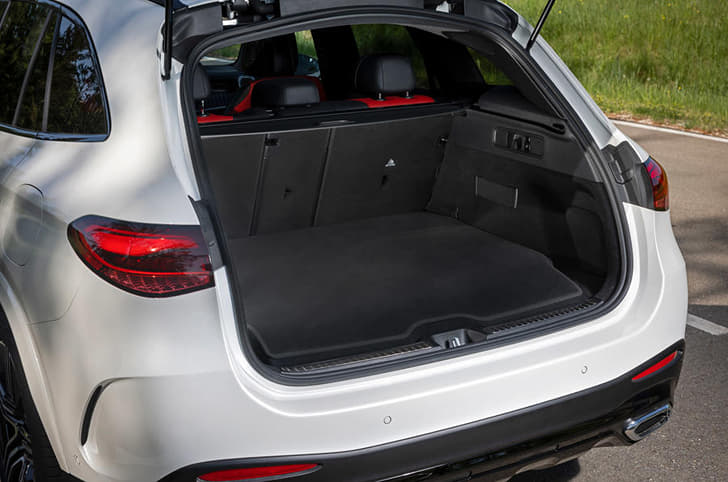 New Mercedes-Benz GLC boot 