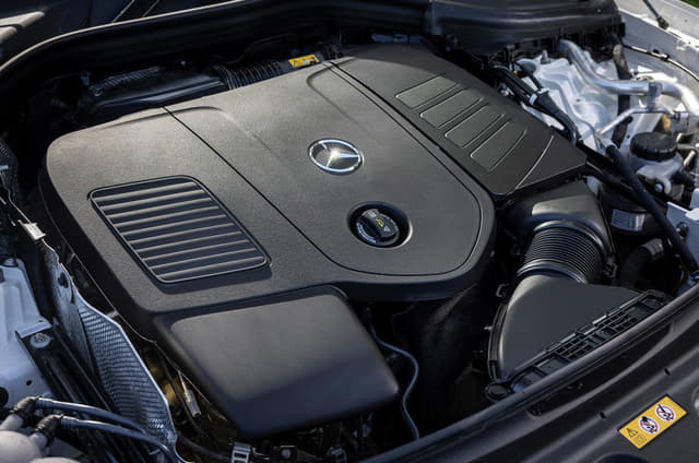 Closed Bonnet Image - 12098