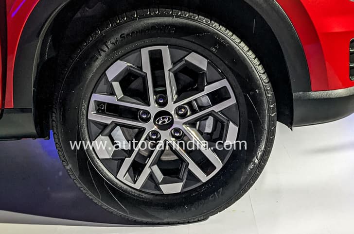 2022 Hyundai Venue facelift alloy wheels