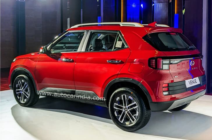 2022 Hyundai Venue facelift rear quarter