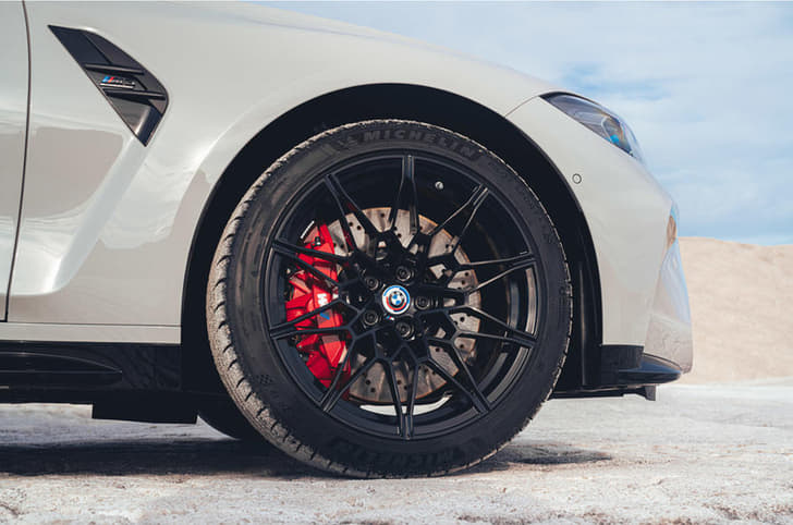 2022 BMW M3 Touring wheels
