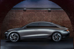 2023 Hyundai Ioniq 6 side profile