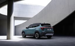 2023 Kia Seltos facelift rear quarter 