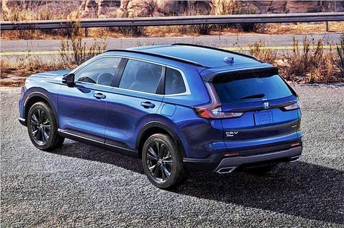 Honda CR-V rear quarter