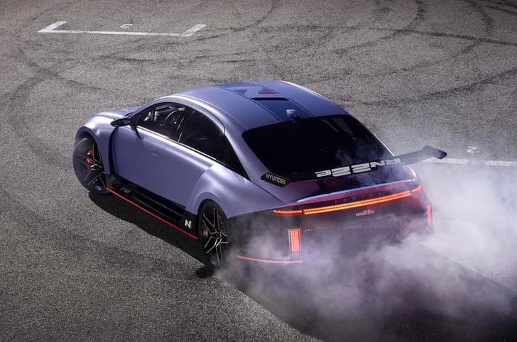 Hyundai RN22e concept drifting rear