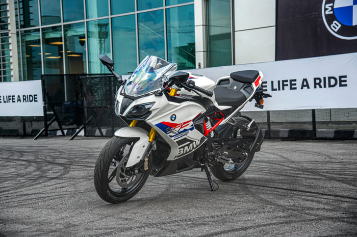 If it looks familiar to you, that's because it's essentially a rebadged TVS Apache RR310.