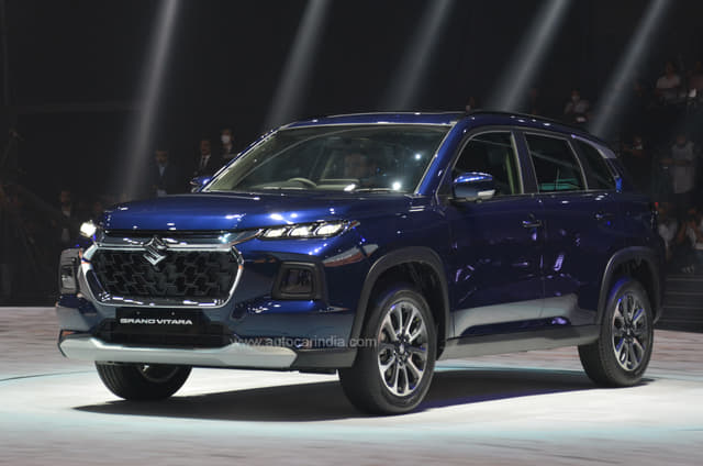 Front Left Three Quarter Image - 15153