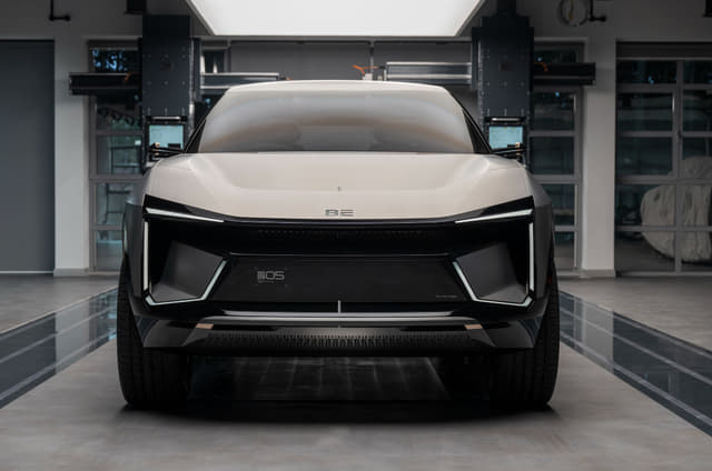 Front View Image - 8167