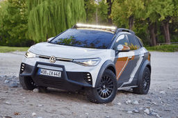 Volkswagen ID Extreme front quarter