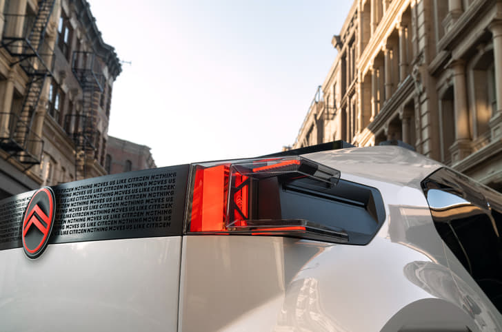 Citroen Oli tail light