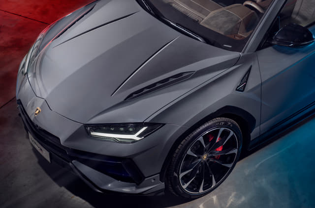 Front Right Three Quarter Image - 5270