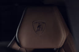 Lamborghini Urus S headrest 