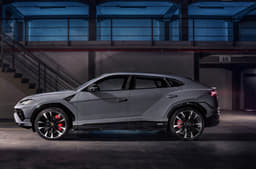 Lamborghini Urus S profile 