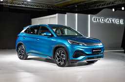 BYD Atto 3 front quarter 