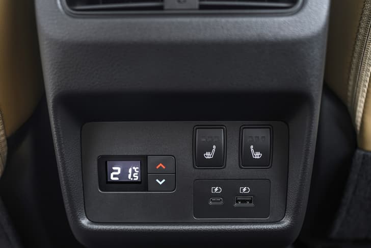 Nissan X-Trail seat ventilation 