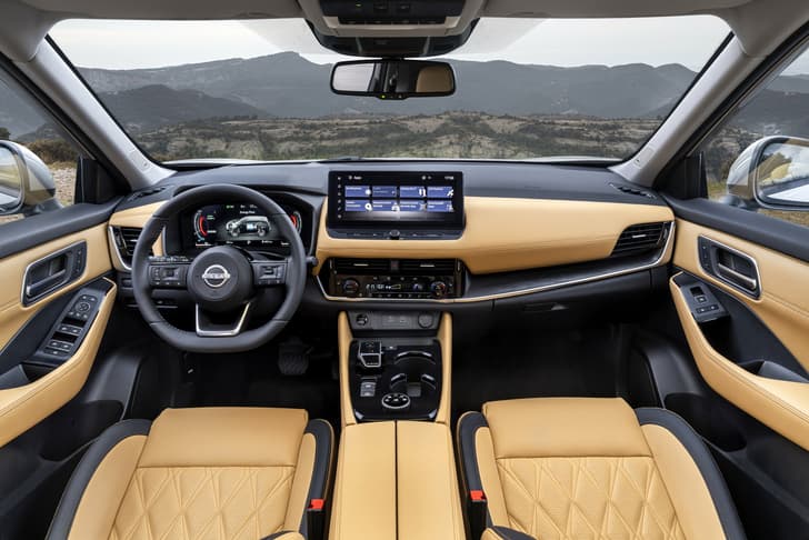 Nissan X-Trail interior
