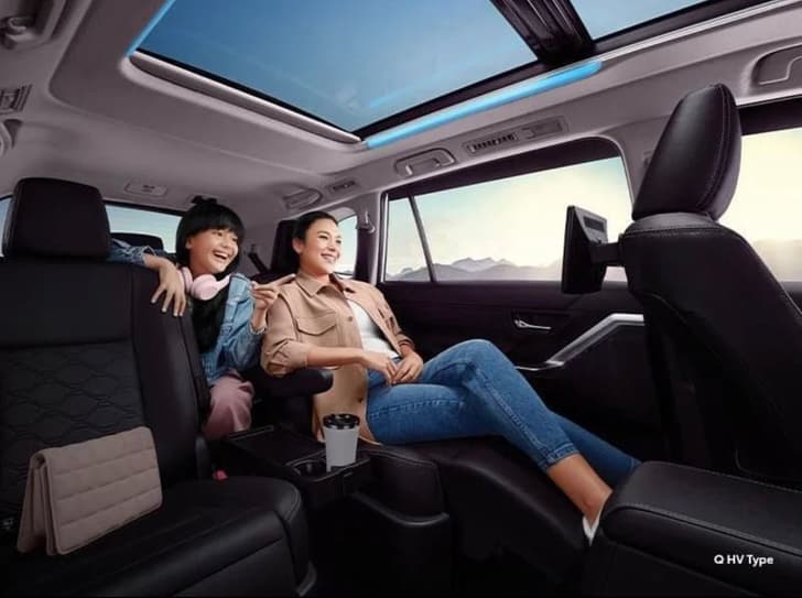 Toyota Innova Hycross rear seats