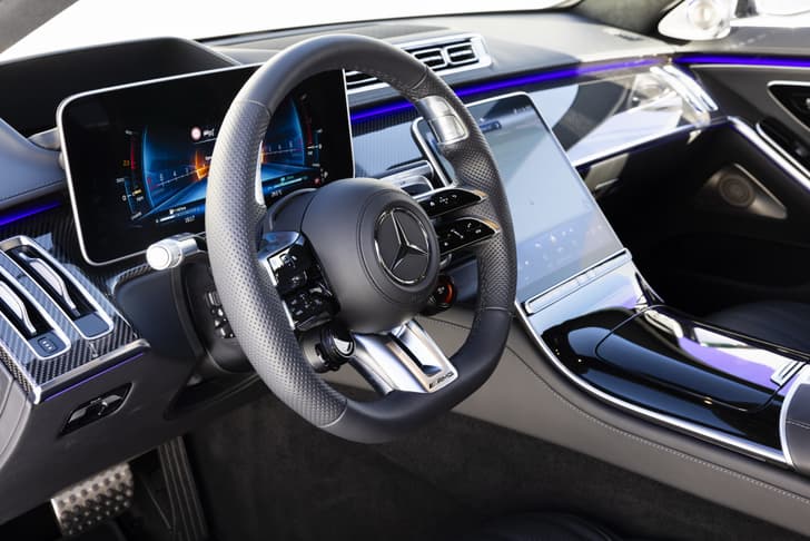 Mercedes-AMG S63 steering