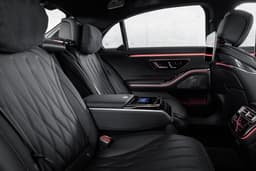 Mercedes-AMG S63 rear seats 