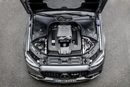 Mercedes-AMG S63 engine