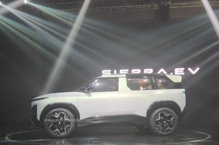 Tata Sierra side