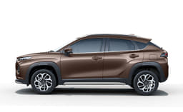 Maruti Suzuki Fronx brown 
