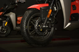 Only the top VX variant gets a front disc brake.