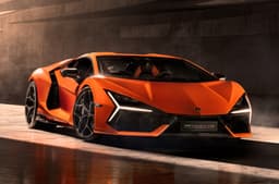 Lamborghini Revuelto Front Right Three Quarter