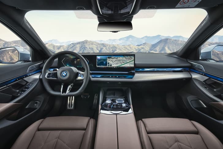 New BMW 5-series image gallery