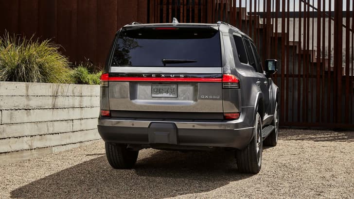 Lexus GX 550 image gallery