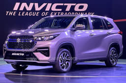 Maruti Suzuki Invicto Front View