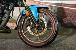 It also rolls on 17-inch wheels as opposed to the Unicorn's 18-inchers.