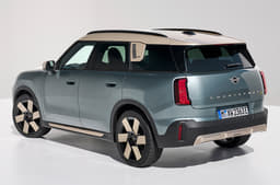 Mini Countryman Electric Front Right Three Quarter