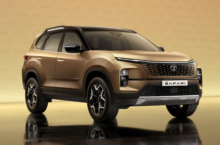 Tata Safari Accomplished trim - front