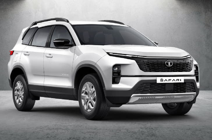 Tata Safari Smart trim - front