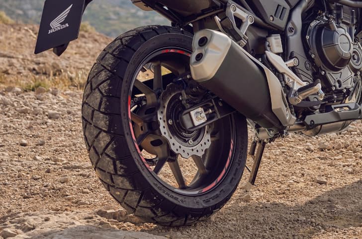 Spring rate and damping settings for the Showa USD fork and monoshock have been tweaked.