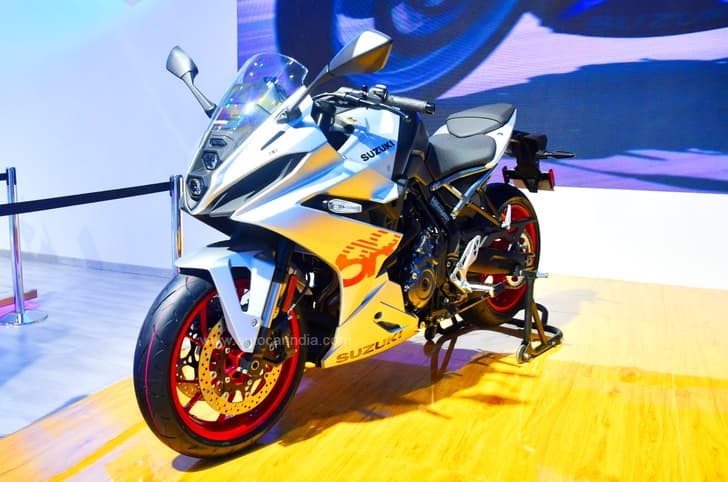 The GSX-8R is powered by the same engine as the V-Strom but is much sportier. 