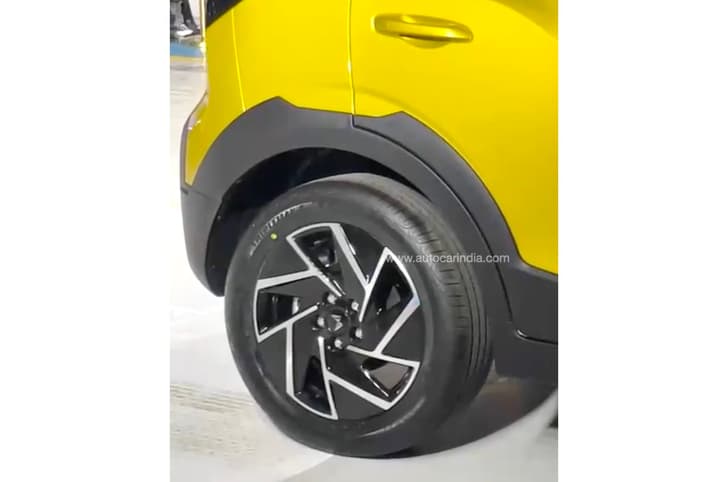 Mahindra XUV 3XO Image Gallery