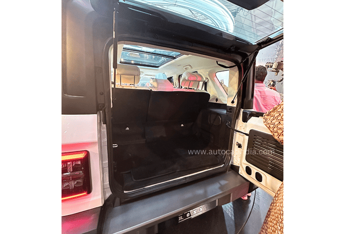 mahindra thar-roxx