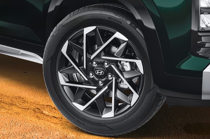 Hyundai Alcazar facelift image gallery