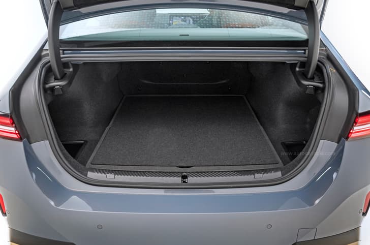 BMW 5 series LWB image gallery