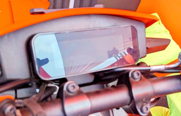 In keeping with its intended purpose, it has basic bodywork and a simple digital display.