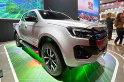 Isuzu D-Max EV concept image gallery