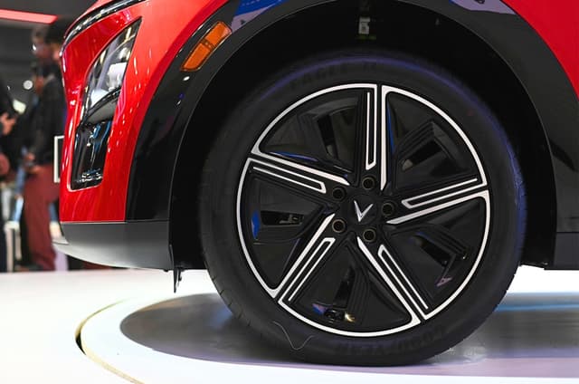 19 to 21-inch alloy wheel options to be available.  Image - 20567