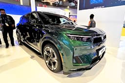 Design is sharper than its siblings and it gets 21-inch alloy wheels finished in a machined finish.