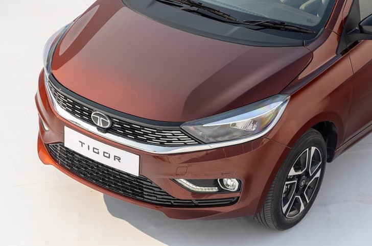 2025 Tata Tigor image gallery