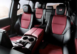 Toyota Land Cruiser LC300 image gallery