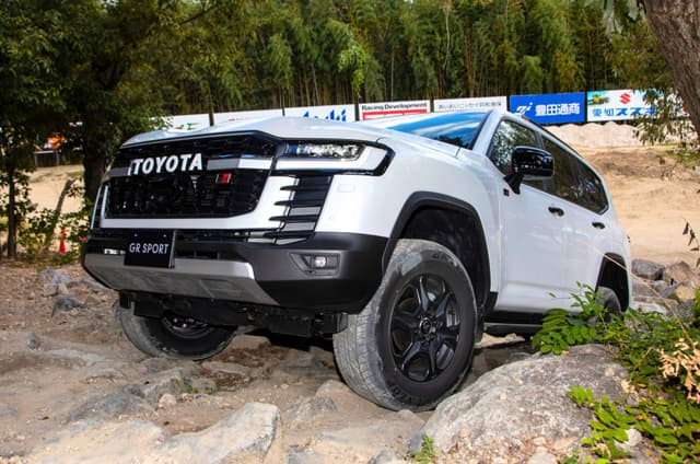 toyota land-cruiser Image - 13164