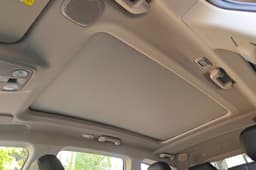 Contrast light grey roof on the inside ensures it is not all black.